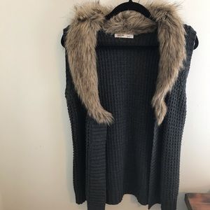 Old Navy Grey Faux Fur Trimmed Long Line Knit Vest